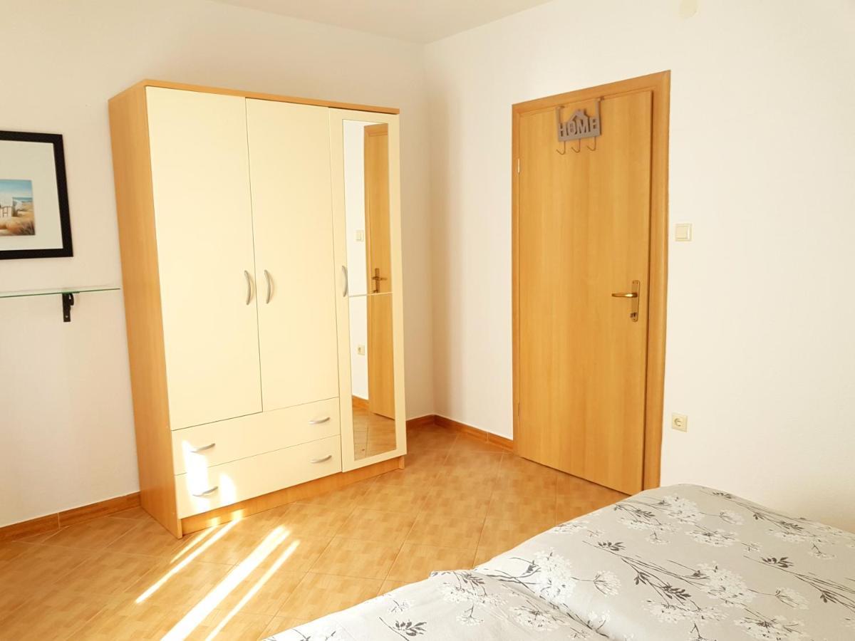 Apartmani Smoljic 普利莫顿 外观 照片