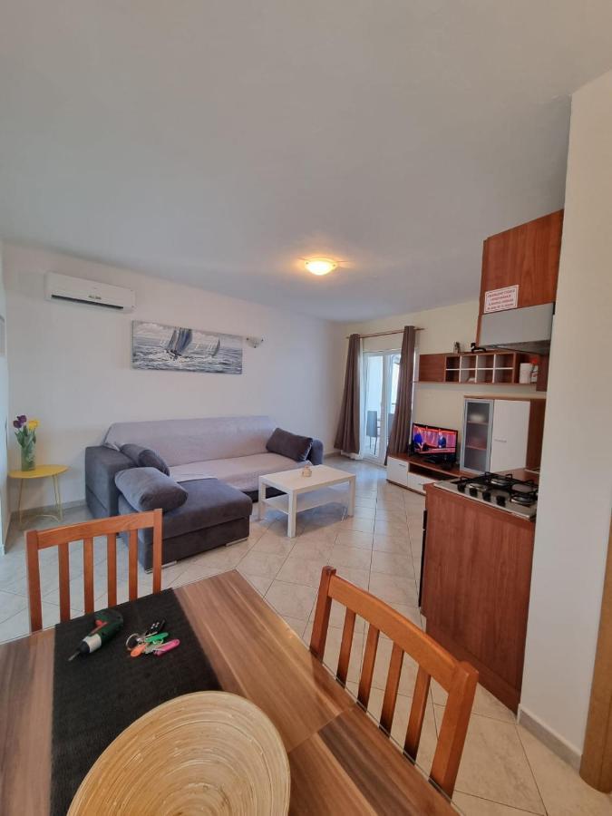 Apartmani Smoljic 普利莫顿 外观 照片